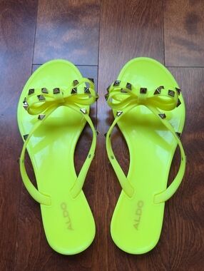 Aldo Neon Lime Studded Bow Jelly Sandals